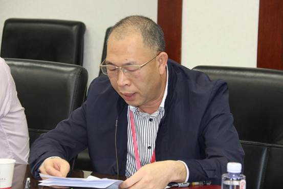 說(shuō)明: 深圳職業(yè)技術(shù)學(xué)院黨委副書(shū)記、紀(jì)委書(shū)記楊平現(xiàn)場(chǎng)致辭